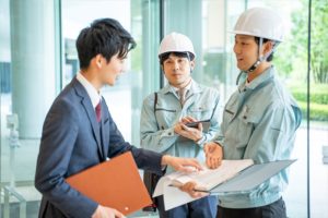 現場が整理され、チームで確認